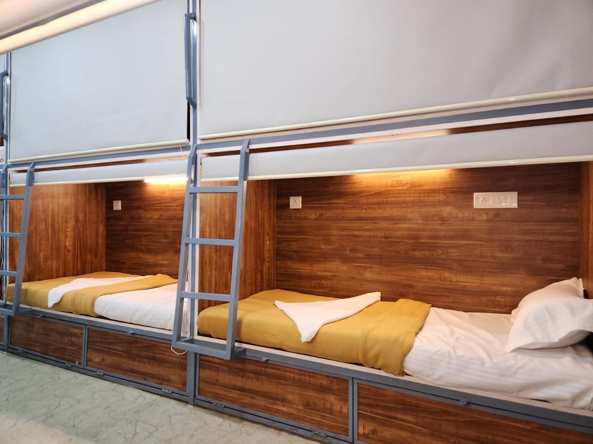Sahil Ac Dormitory Navi Mumbai Exterior photo